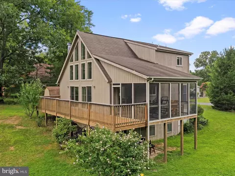 155 Nokomis Trl, Hedgesville, WV 25427
