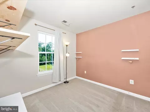 Bedroom - 142 Gauley River Path, Falling Waters, WV 25419 photo 3 of 4
