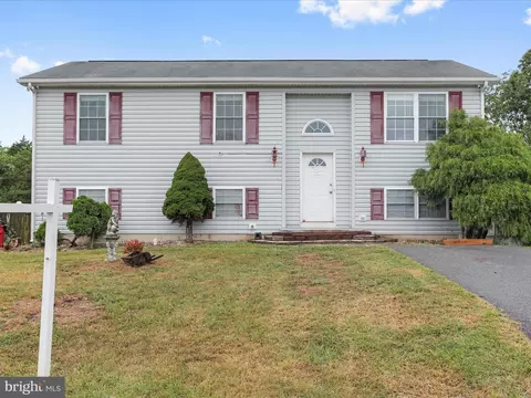 146 Virgo Ln, Martinsburg, WV 25404
