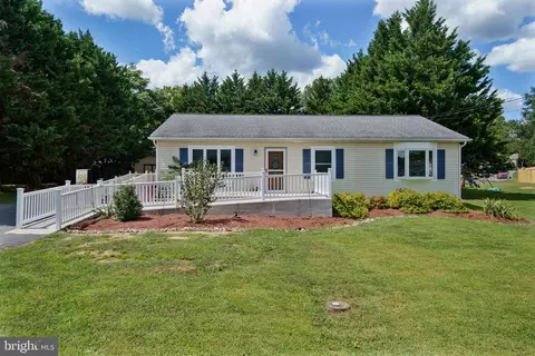 472 Upshur Dr, Inwood, WV 25428