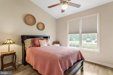 Bedroom - 155 Morningside Dr, Falling Waters, WV 25419 photo 3 of 4