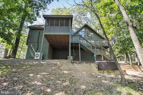 315 Endless Summer Rd, Hedgesville, WV 25427