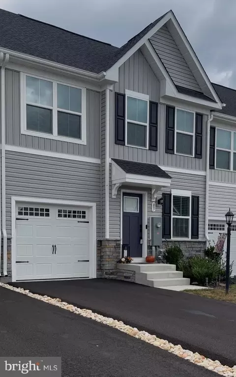 85 Bibury St, Martinsburg, WV 25405
