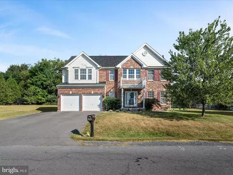 56 Calvert Cir, Bunker Hill, WV 25413