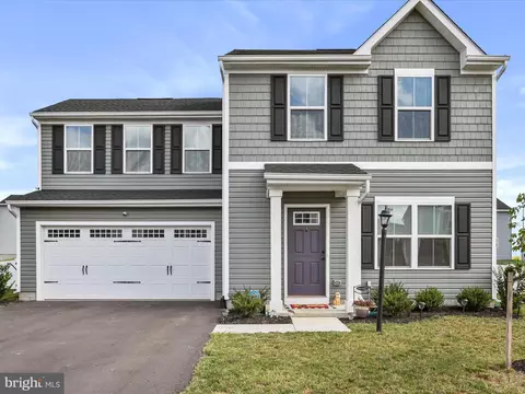 104 Distant View Dr, Hedgesville, WV 25427