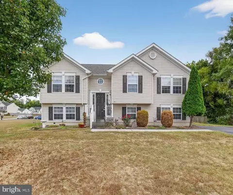 192 Amelia Dr, Hedgesville, WV 25427