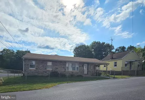 325 327 Beth St, Martinsburg, WV 25404