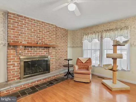 117 Isaiah Ln, Falling Waters, WV 25419 photo 12