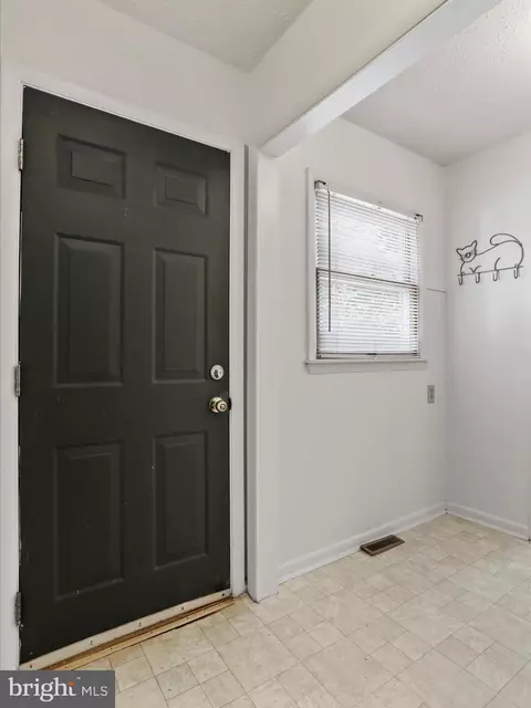 117 Isaiah Ln, Falling Waters, WV 25419 photo 5