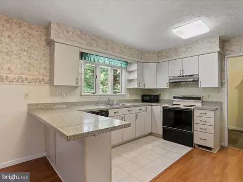 117 Isaiah Ln, Falling Waters, WV 25419 photo 13