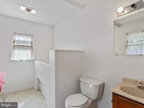 117 Isaiah Ln, Falling Waters, WV 25419 photo 8