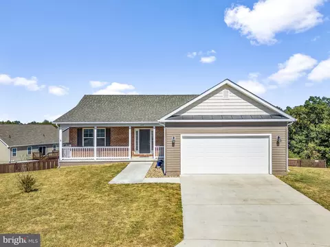 419 Heritage Hills Dr, Martinsburg, WV 25405