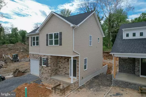 517 S Spring St, Martinsburg, WV 25401