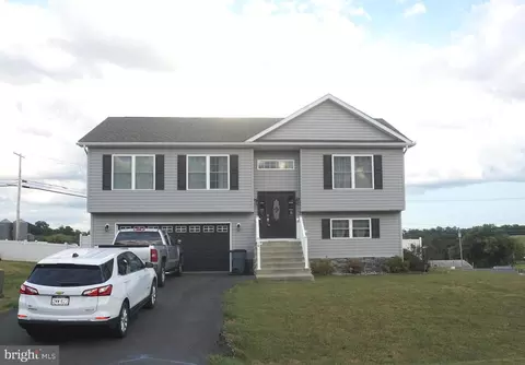 16 Gulkana Glacier Ln, Martinsburg, WV 25403