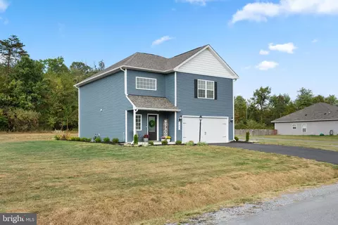 195 Rappahannock Run, Falling Waters, WV 25419