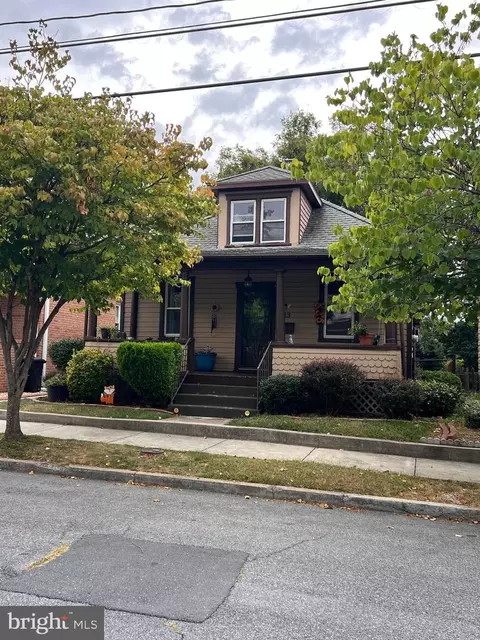 913 W Virginia Ave, Martinsburg, WV 25401