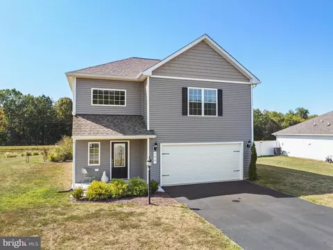 104 Rappahannock Run, Falling Waters, WV 25419