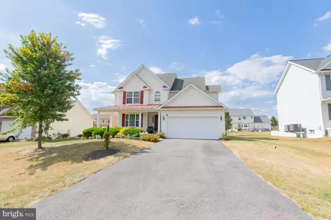 190 Sequoia Dr, Inwood, WV 25428