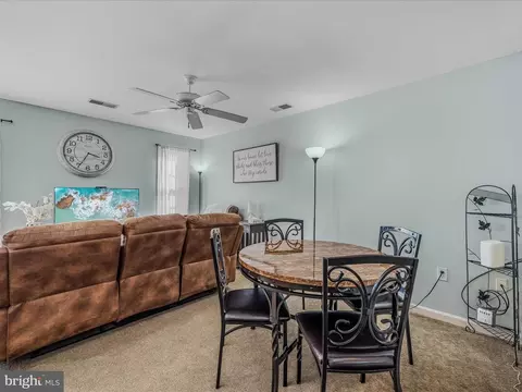 260 Morningside Dr, Falling Waters, WV 25419 photo 9