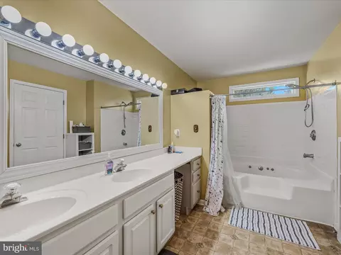 260 Morningside Dr, Falling Waters, WV 25419 photo 18