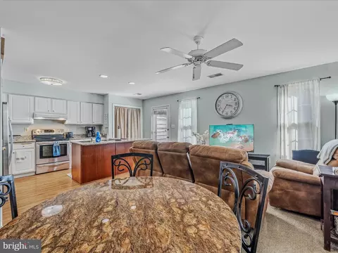 260 Morningside Dr, Falling Waters, WV 25419 photo 10