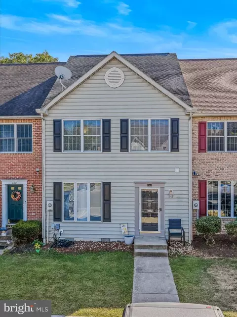 260 Morningside Dr, Falling Waters, WV 25419 photo 2