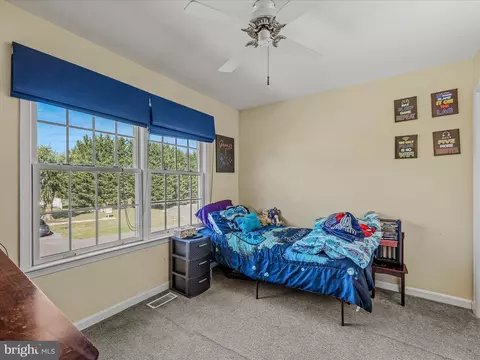 260 Morningside Dr, Falling Waters, WV 25419 photo 23