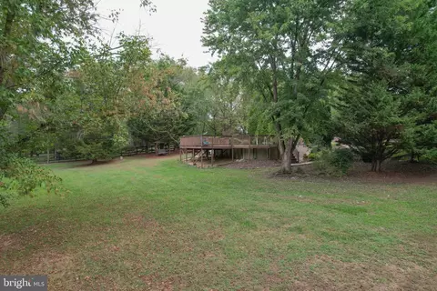 Exterior - 162 Robins Ln, Falling Waters, WV 25419 photo 7 of 10