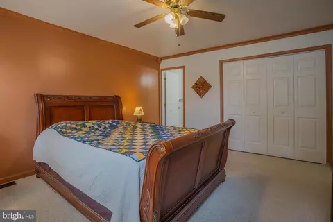 Bedroom - 162 Robins Ln, Falling Waters, WV 25419 photo 2 of 4