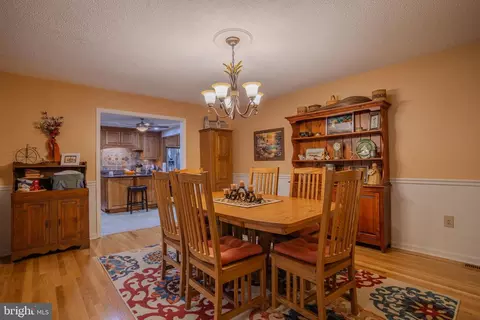 Dining - 162 Robins Ln, Falling Waters, WV 25419 photo 3 of 3