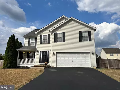76 Tather Dr, Martinsburg, WV 25405