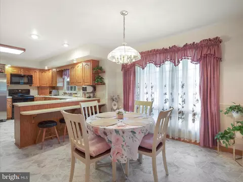 350 Ashton Dr, Falling Waters, WV 25419 photo 14