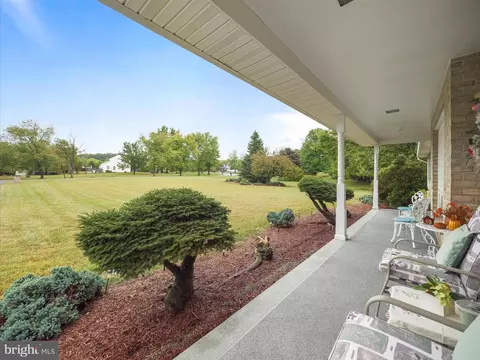 350 Ashton Dr, Falling Waters, WV 25419 photo 4