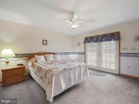350 Ashton Dr, Falling Waters, WV 25419 photo 20