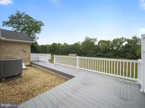 350 Ashton Dr, Falling Waters, WV 25419 photo 45