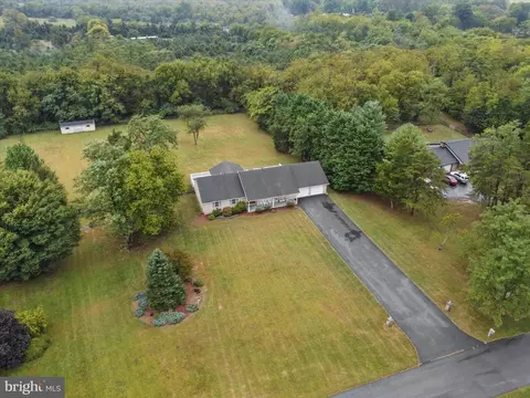 350 Ashton Dr, Falling Waters, WV 25419 photo 2