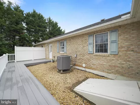 350 Ashton Dr, Falling Waters, WV 25419 photo 46