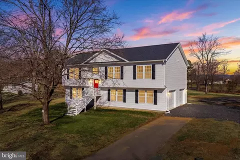 327 Audrey Ln, Inwood, WV 25428