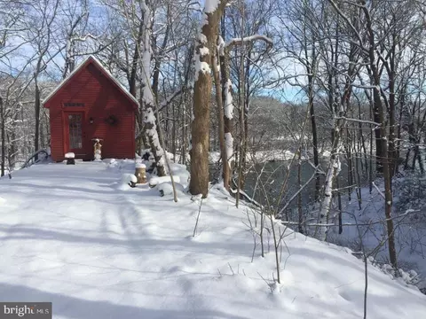 111 Aspero Ln, Falling Waters, WV 25419 photo 15