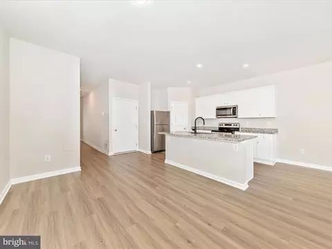 136 Cramsford St, Falling Waters, WV 25419 photo 13
