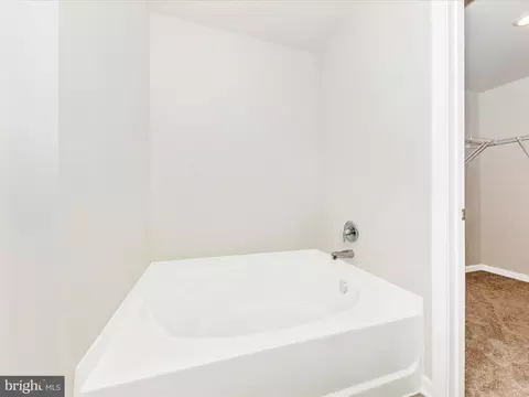 136 Cramsford St, Falling Waters, WV 25419 photo 25