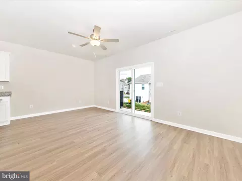 136 Cramsford St, Falling Waters, WV 25419 photo 12