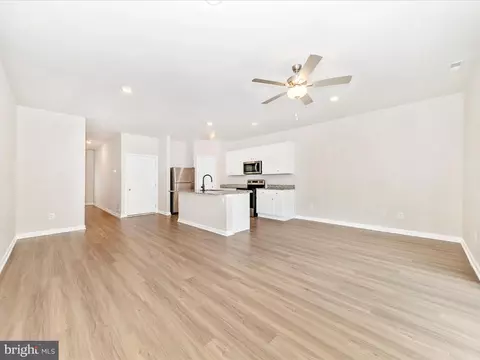 136 Cramsford St, Falling Waters, WV 25419 photo 11