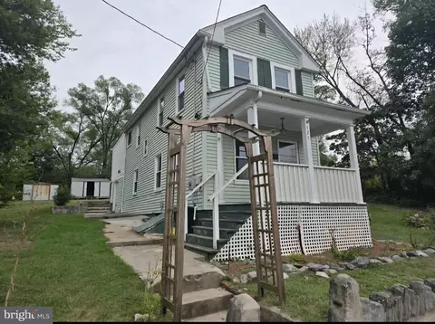 721 3rd St, Martinsburg, WV 25404