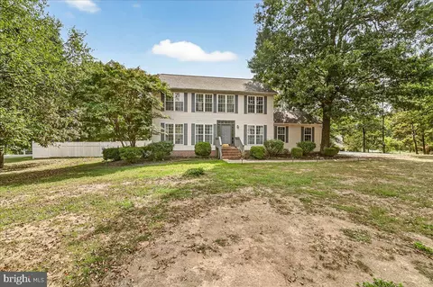 23 Manassas Dr, Falling Waters, WV 25419