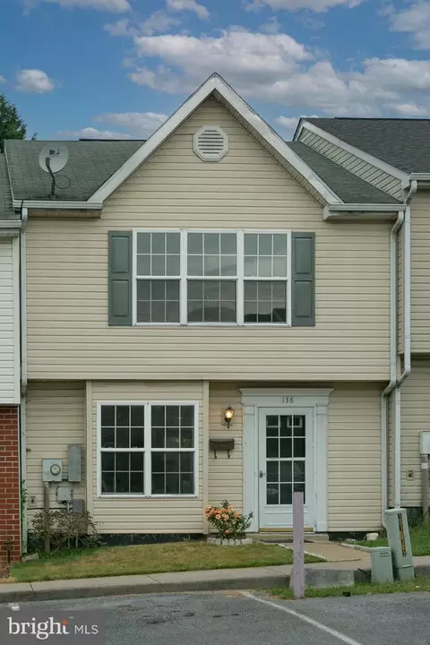 138 Georgetown Sq, Martinsburg, WV 25401