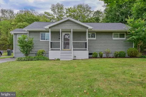 319 Lincoln Dr, Martinsburg, WV 25401