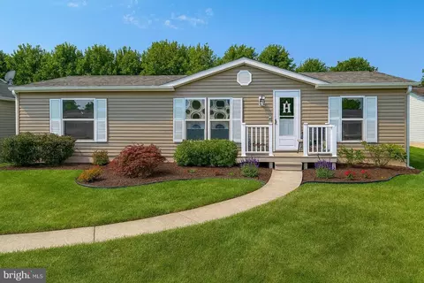 267 Miss Staci Dr, Martinsburg, WV 25404