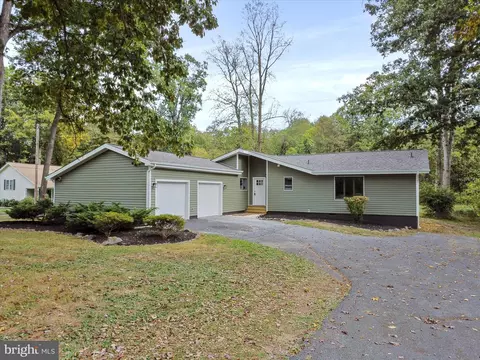 306 Tanbridge Dr, Martinsburg, WV 25401