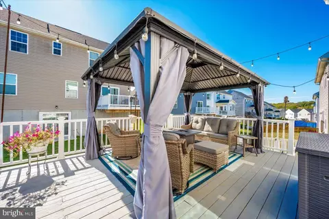 76 Vancouver Pl, Falling Waters, WV 25419 photo 48